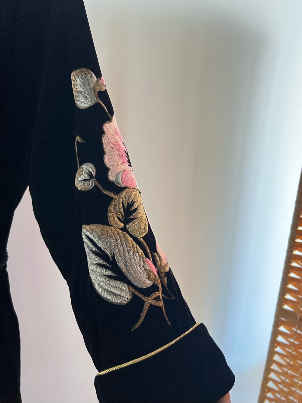 Vintage Natori Black Velvet Robe with Pink & Gold Floral Embroidery Saks Fifth - Picture 3 of 6